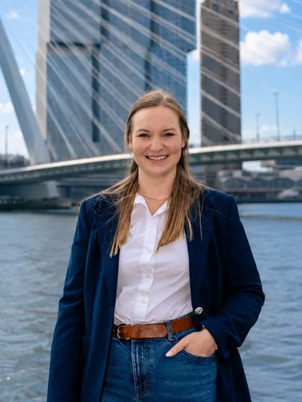 Portrait photo of Abigail Broodryk, Backoffice-Assistentin at Intercompany Solutions in Rotterdam, the Netherlands