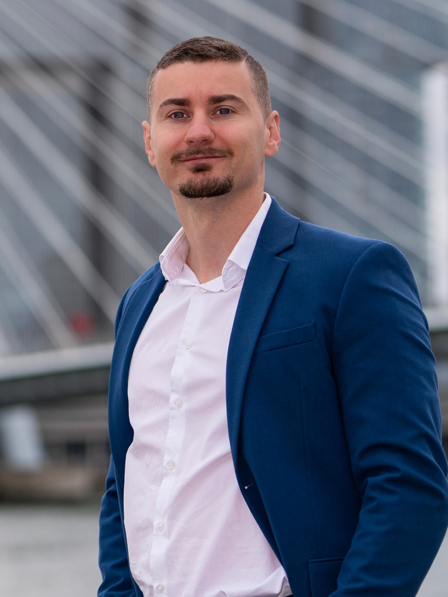 Portrait photo of Алекс Стоквис, Генеральный директор at Intercompany Solutions in Rotterdam, the Netherlands